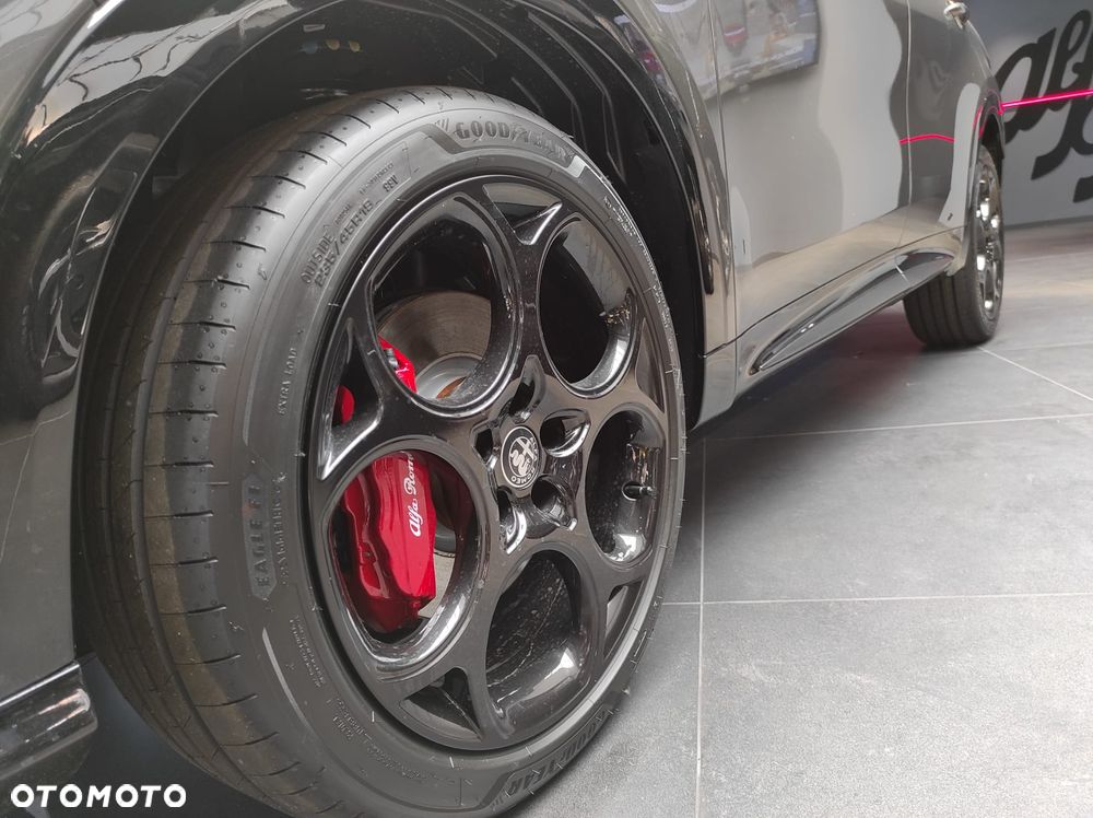Alfa Romeo Tonale 1.5 T4 GSE mHEV Veloce DCT - 11
