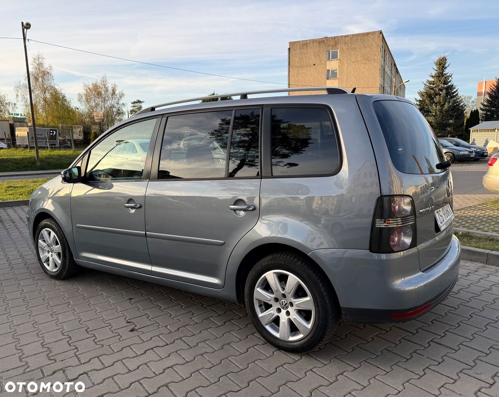 Volkswagen Touran 1.9 TDI Freestyle - 4