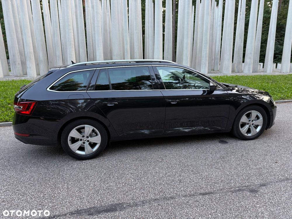 Skoda Superb 2.0 TDI DSG L&K - 10