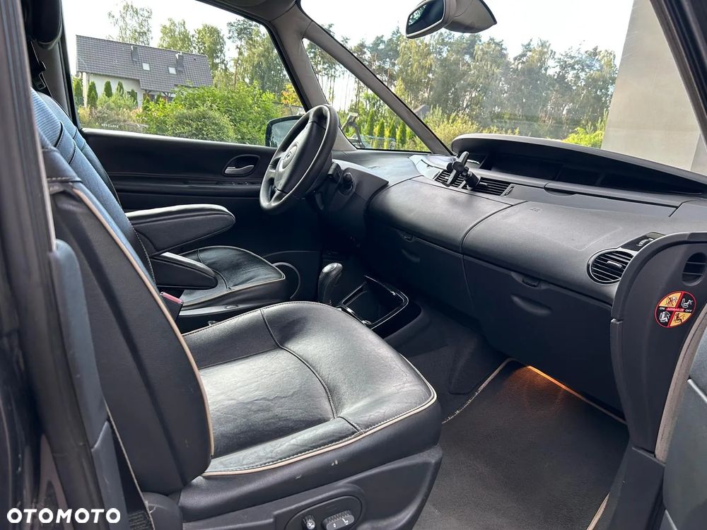 Renault Grand Espace 2.0 dCi FAP Initiale - 28