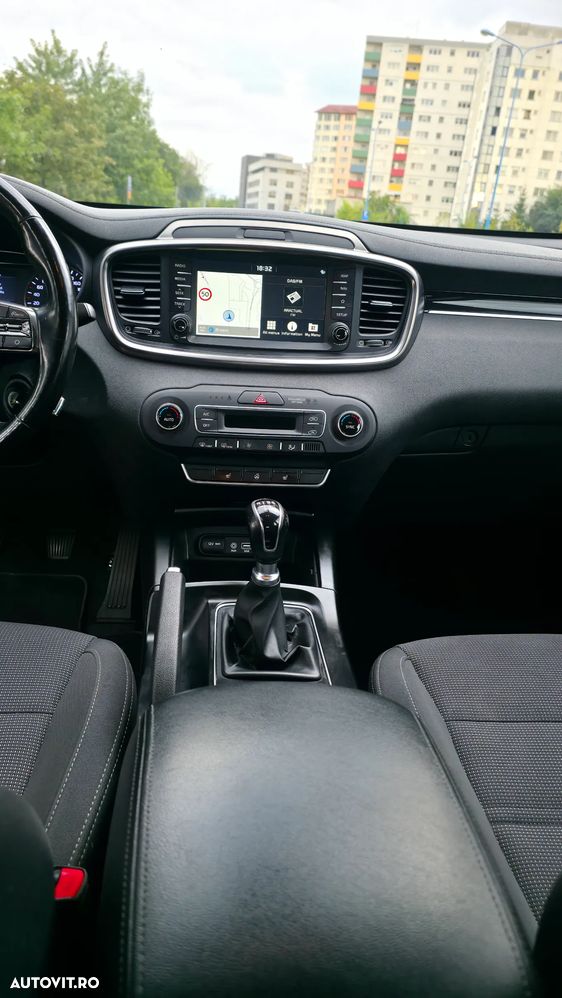 Kia Sorento 2.2 CRDi 2WD Vision - 10