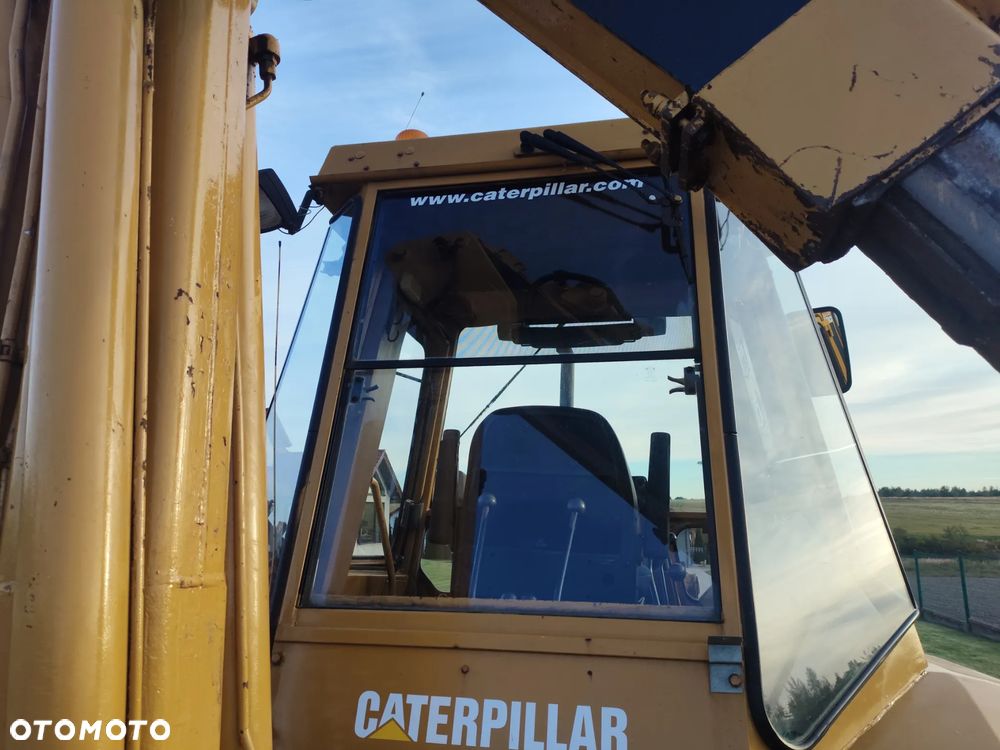 Caterpillar 428B , KOPARKO-ŁADOWARKA  , NOWE OPONY , Z FIRMY PAŃSTWOWEJ , STAN SUPER - 22