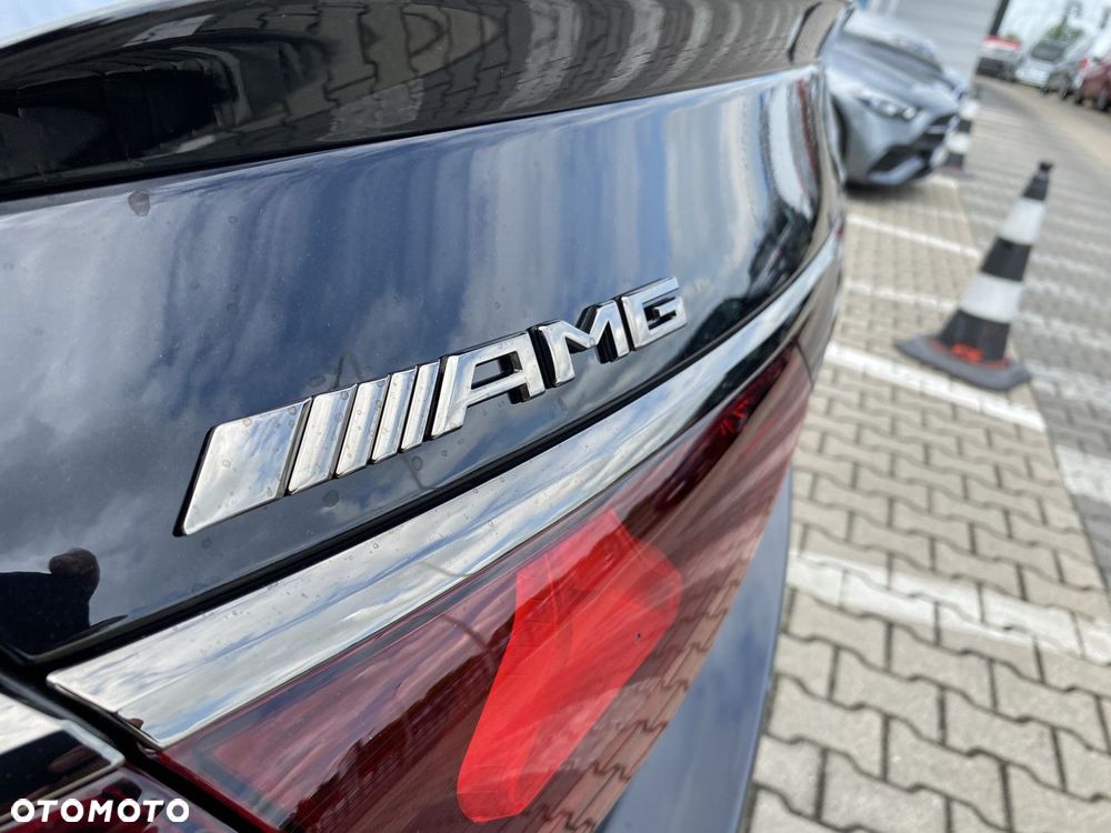 Mercedes-Benz Klasa E - 8