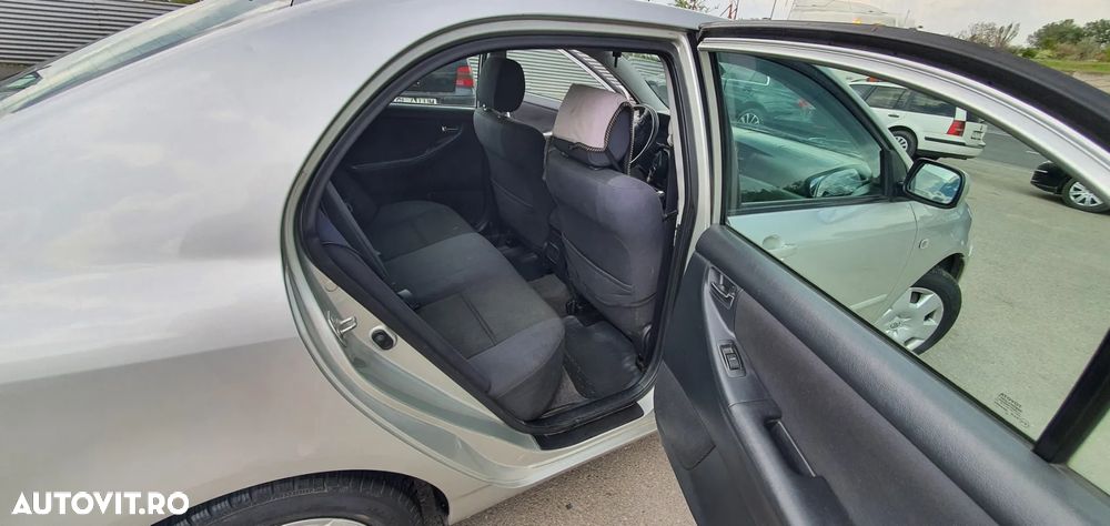Toyota Corolla 1.6 Sdn. Limited - 8