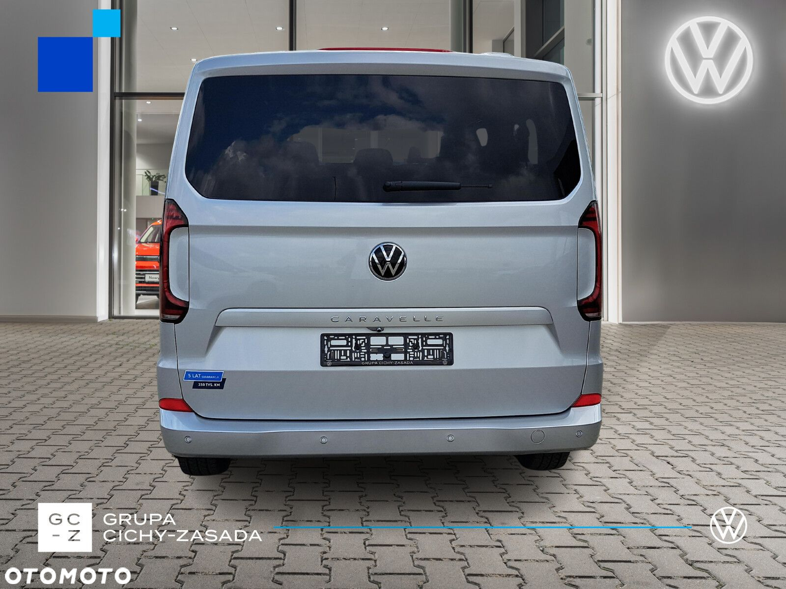Volkswagen Caravelle - 4