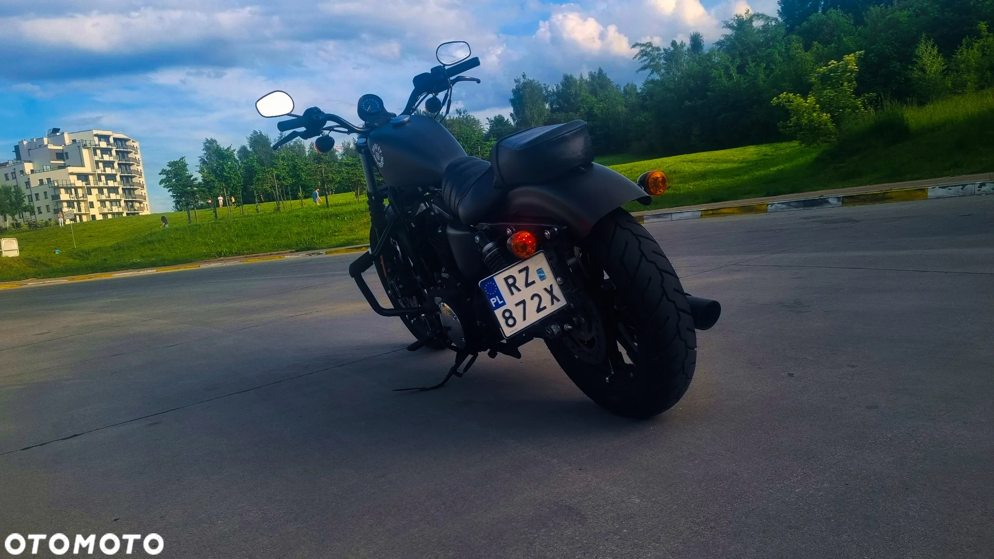 Harley-Davidson Sportster Iron 883 - 4
