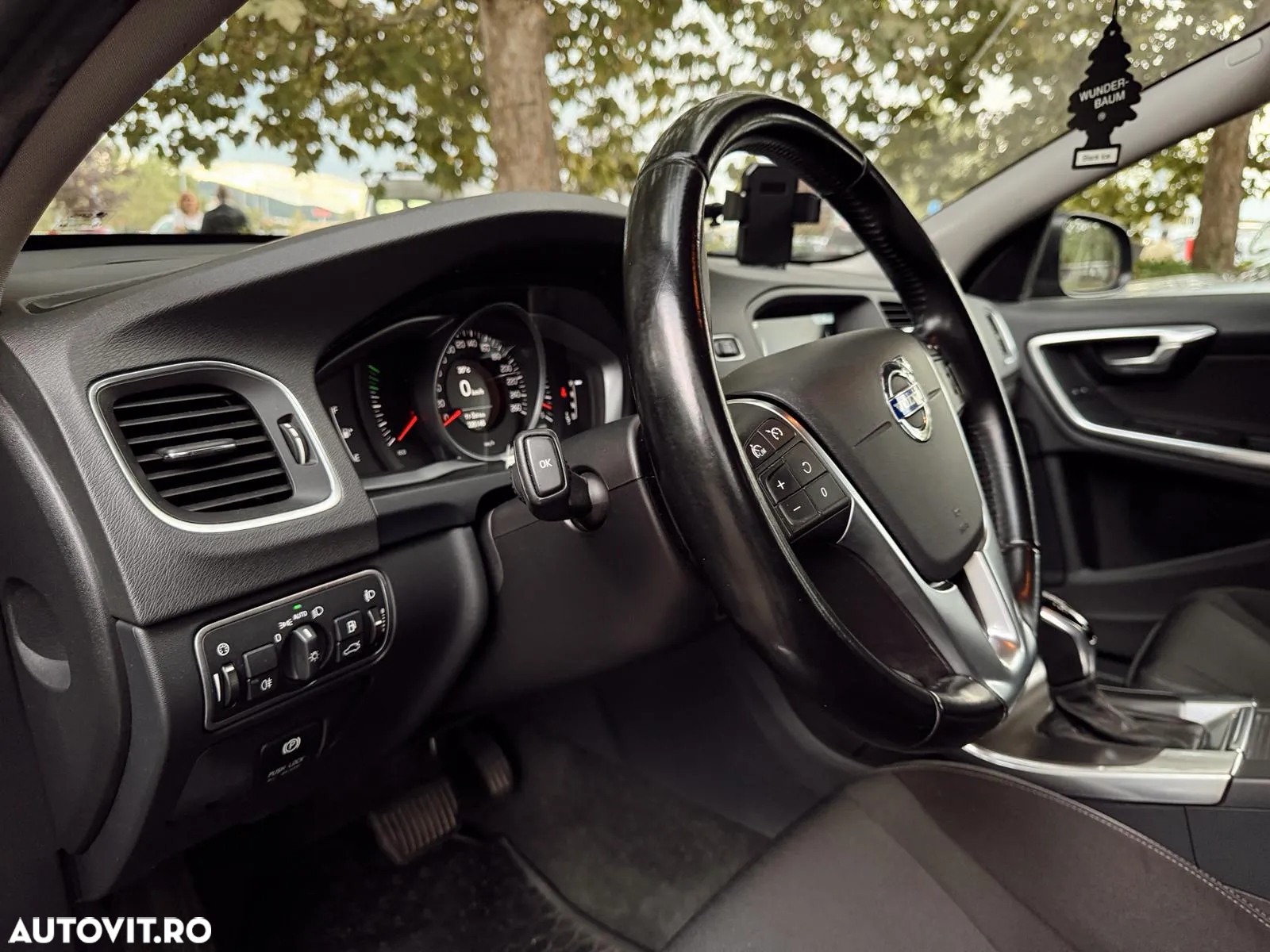 Volvo V60 D2 ECO Start-Stop Momentum - 32