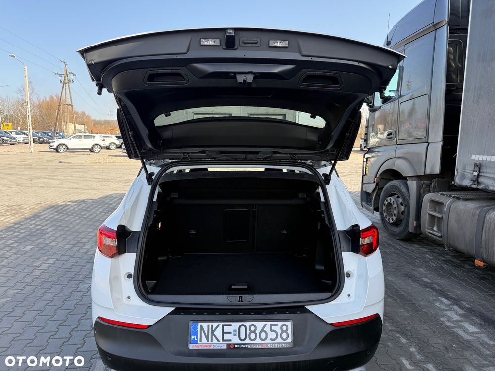 Opel Grandland X 1.2 Start/Stop Design Line - 9