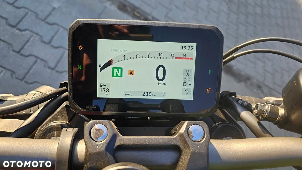 Honda CB - 9