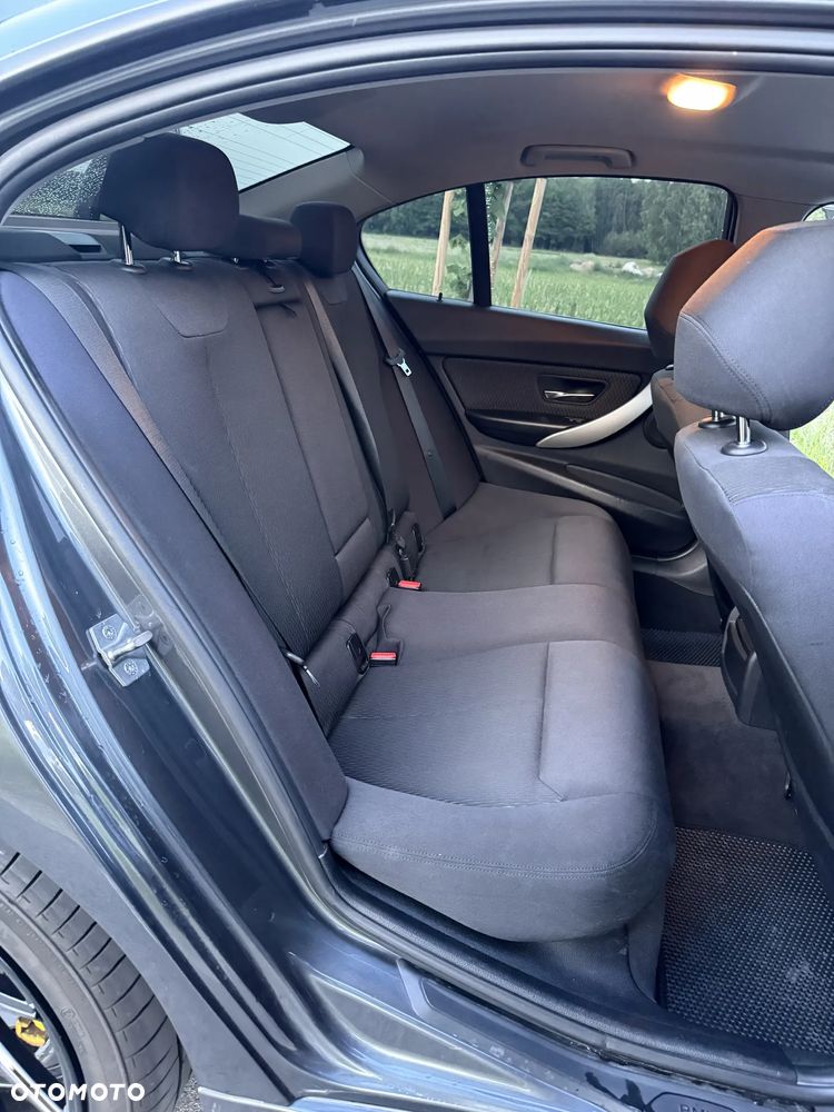 BMW Seria 3 - 15