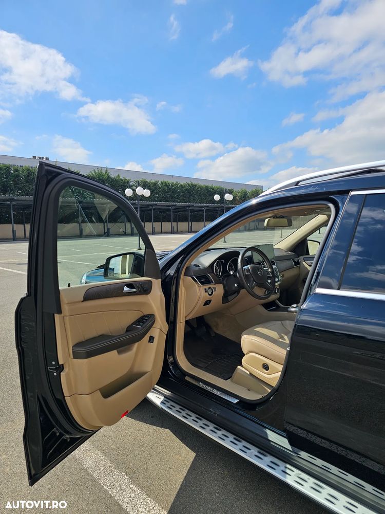 Mercedes-Benz GL - 10