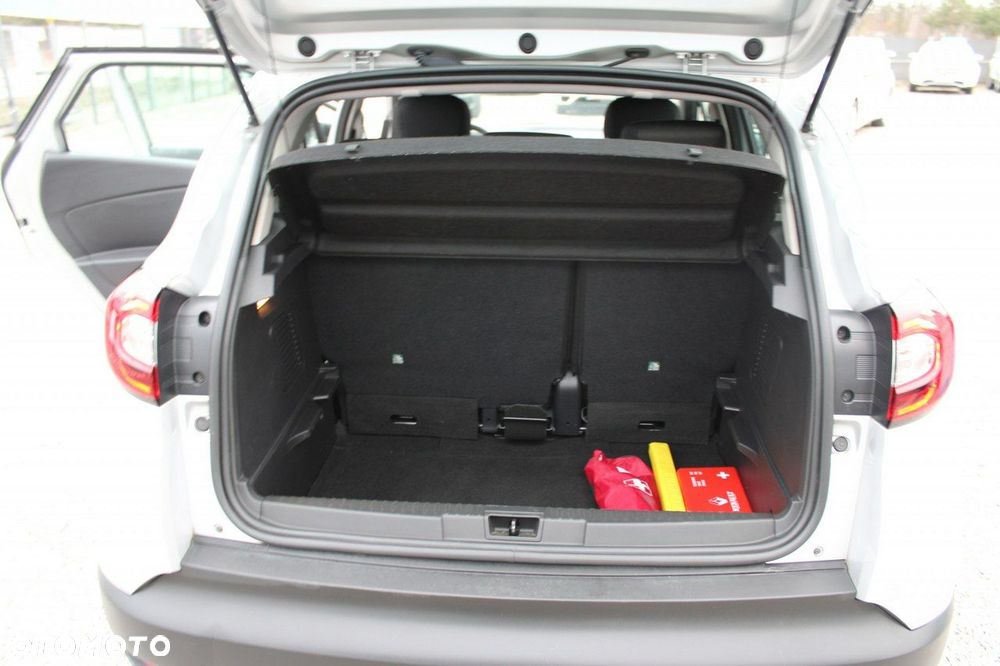 Renault Captur - 22