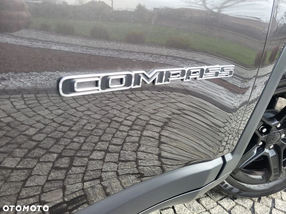 Jeep Compass - 15