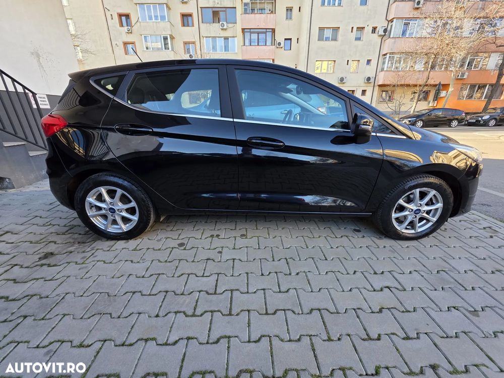 Ford Fiesta 1.0 EcoBoost S&S TITANIUM - 4