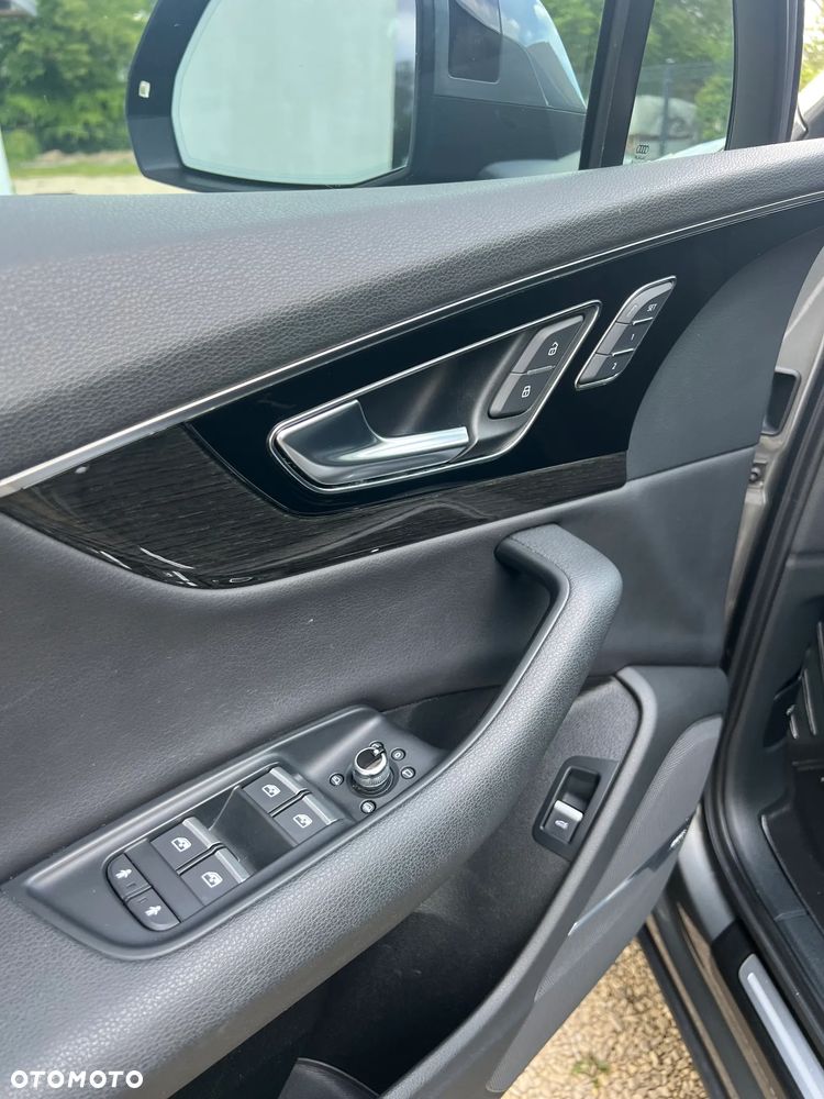 Audi Q7 3.0 TFSI Quattro Tiptr - 23