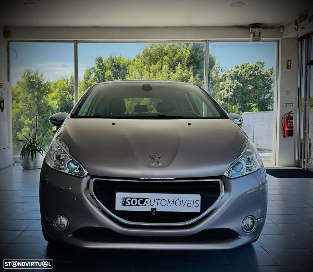 Peugeot 208 - 3