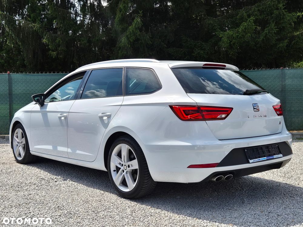 Seat Leon 2.0 TDI DPF Start&Stop DSG FR - 9