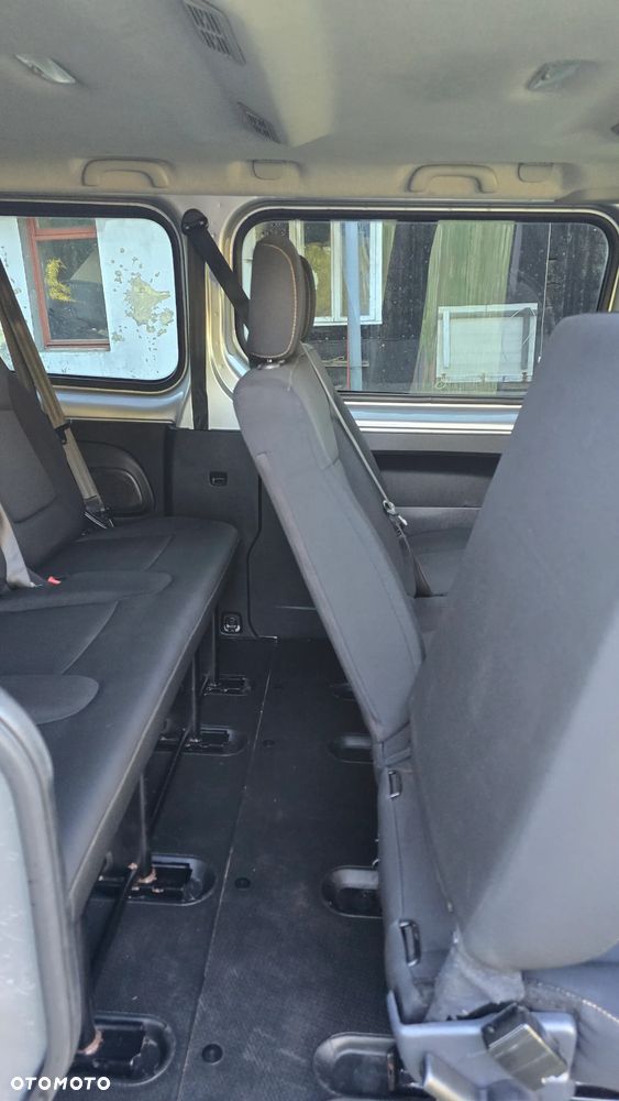 Renault Trafic - 25