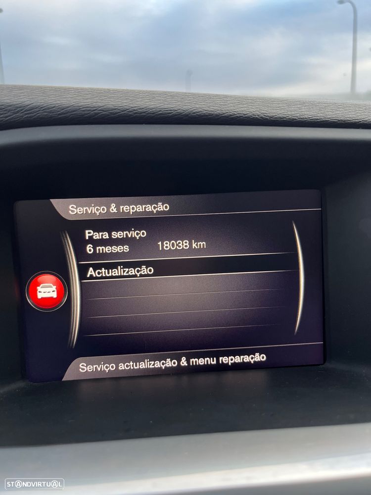 Volvo V60 2.0 D3 Momentum - 5