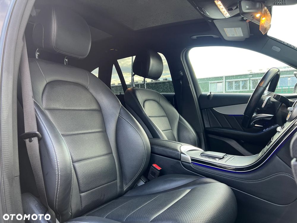 Mercedes-Benz GLC - 25