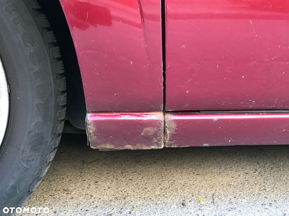 Ford Mondeo 1.8 Ghia - 11