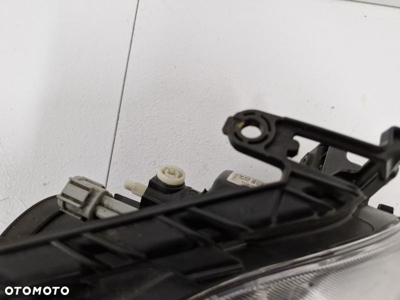 NISSAN JUKE F15 LIFT LAMPA REFLEKTOR PRAWY PRZÓD PRZEDNIA SOCZEWKA UK 26010BV80B - 6