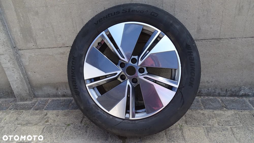 SKODA ENYAQ 5LA 8Jx19H2 ET45 5X112 - felga - 1