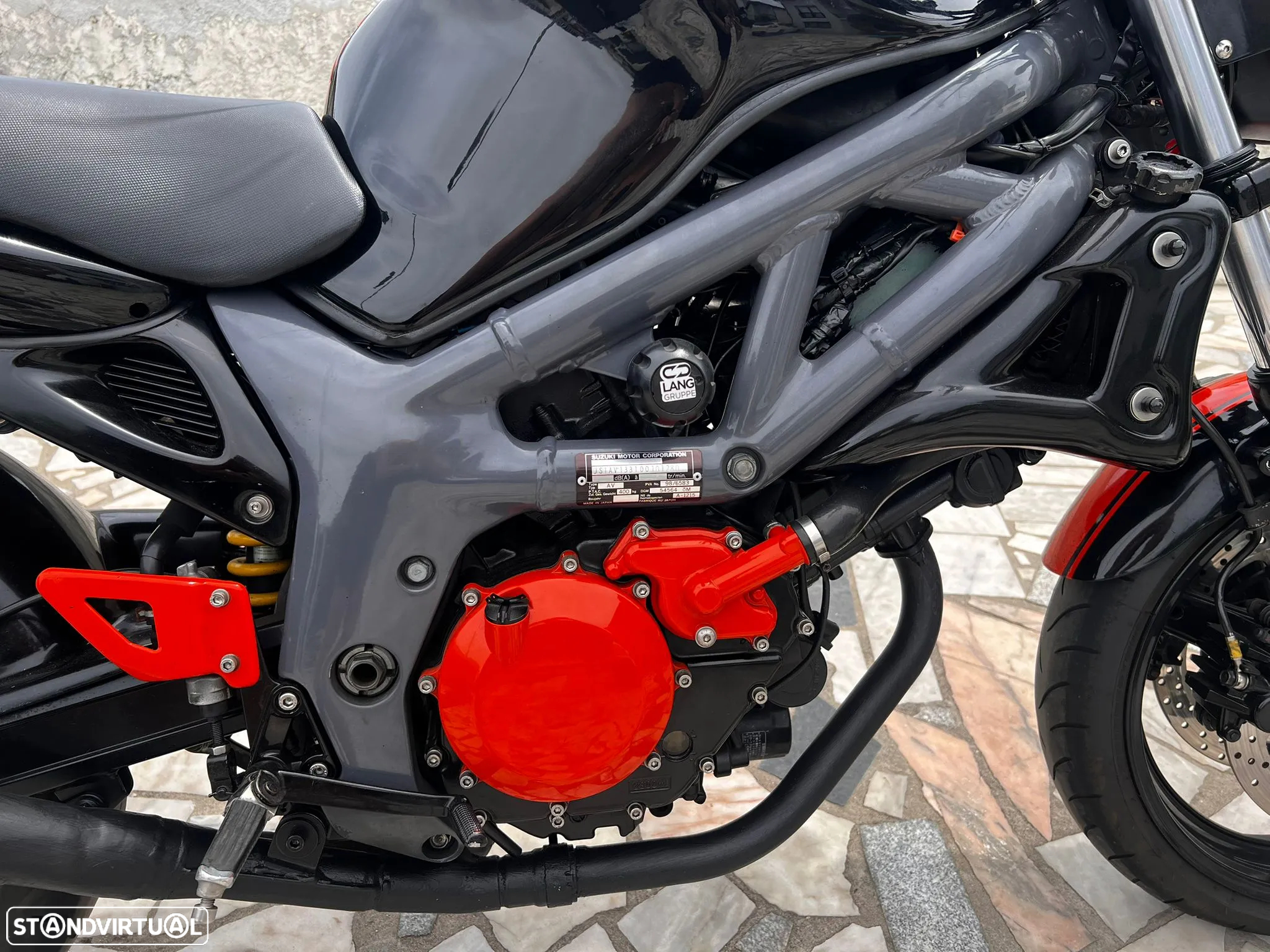 Suzuki SV - 8