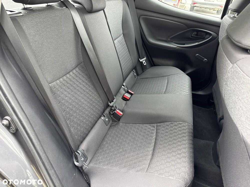 Toyota Yaris - 13