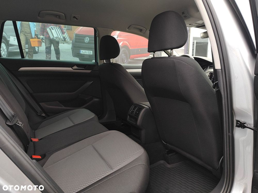 Volkswagen Passat Variant 2.0 TDI EVO Business DSG - 14