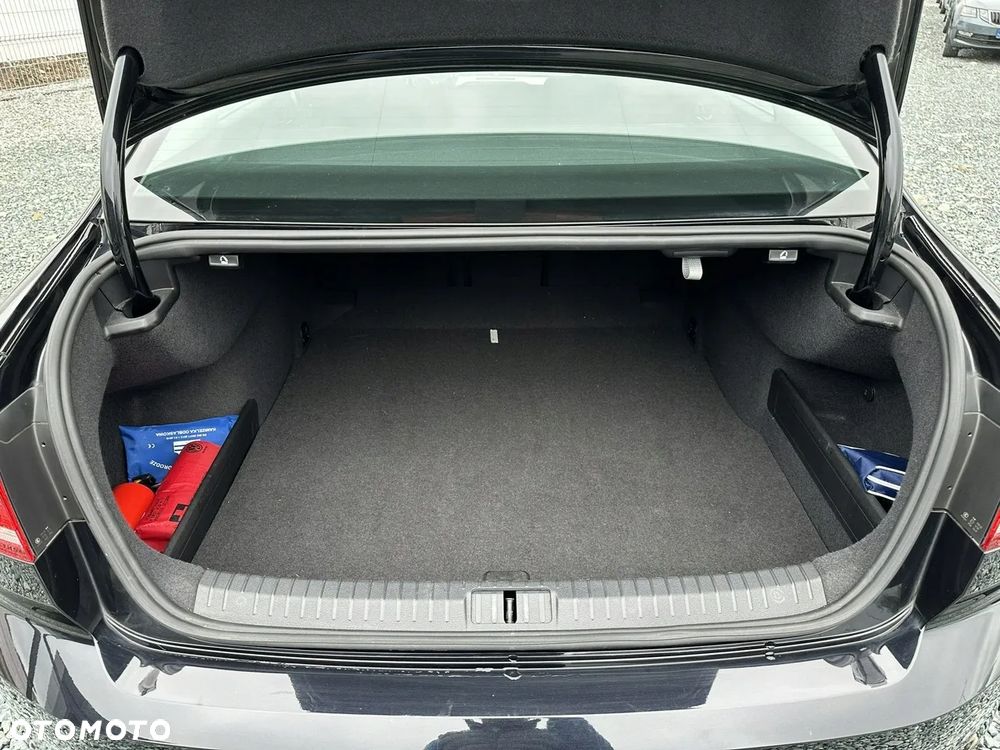 Volkswagen Passat 2.0 TDI BMT Comfortline - 8