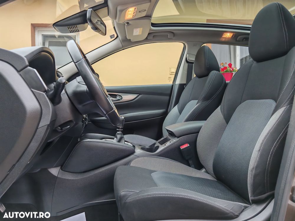 Nissan Qashqai 1.3 DIG-T N-CONNECTA - 13