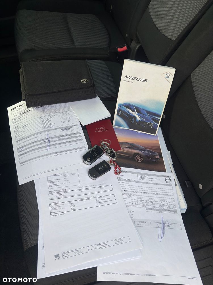 Mazda 5 2.0 Exclusive + - 38