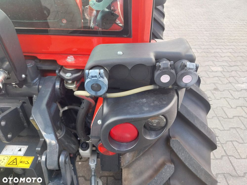 ANTONIO CARRARO TRX 5800 YANMAR 51,5KM Obracany kokpit i fotel 4 cylindry 2091cm3 - 10