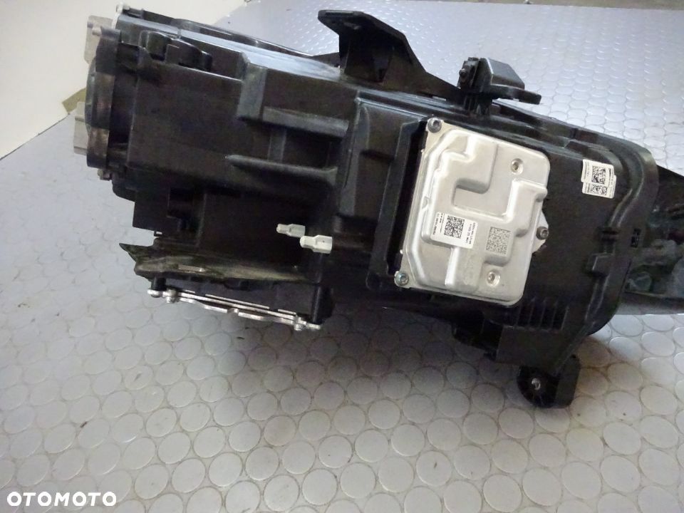 81A941033 81A941034 Lampa przod  prawa lewa  kompletna VOL LED Audi Q2 81A czesci - 4