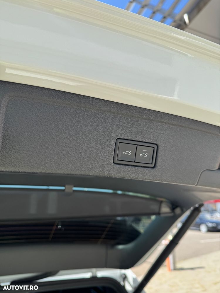 Volkswagen Touareg V6 TDI 4MOTION Elegance - 9