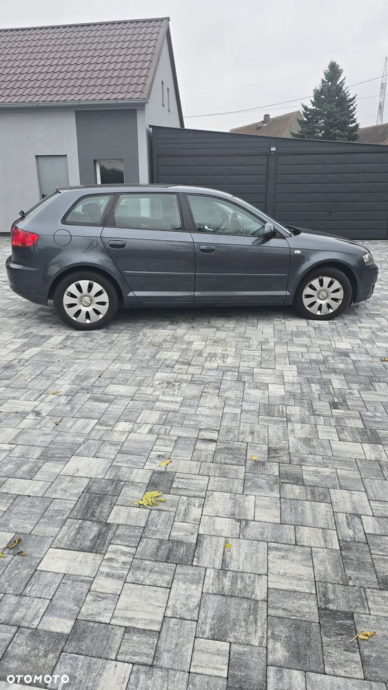 Audi A3 Sportback - 4