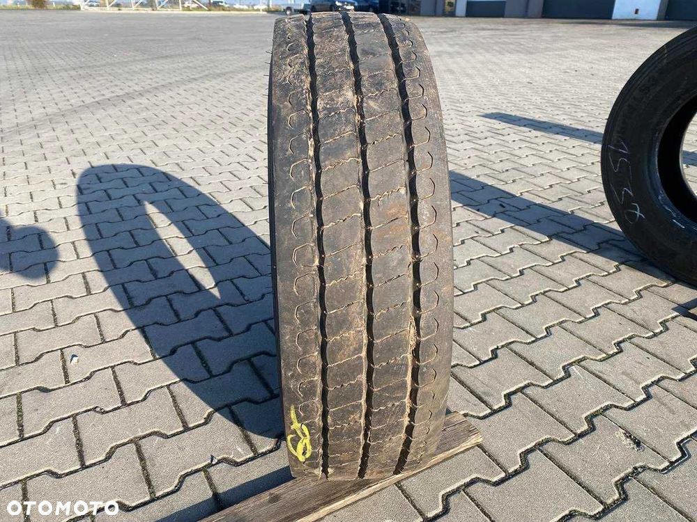 Opona 235/75R17.5 UNIROYAL TH50 Naczepowa 11-12mm - 2