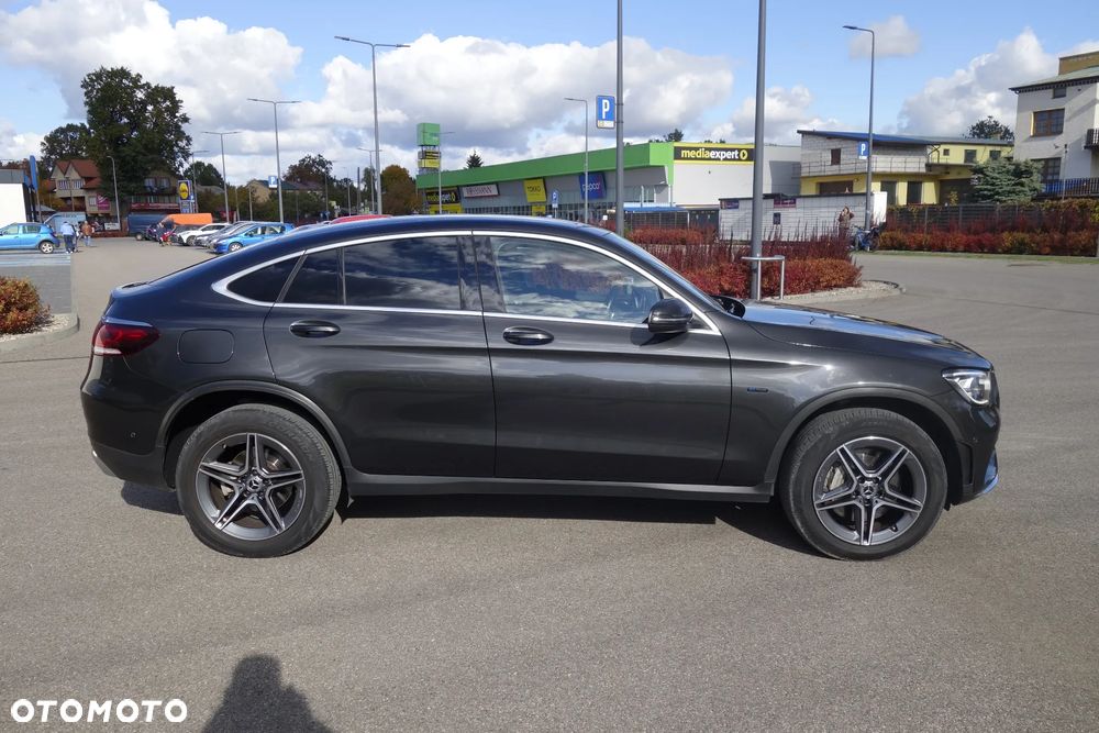Mercedes-Benz GLC Coupe 300 e 4-Matic - 8