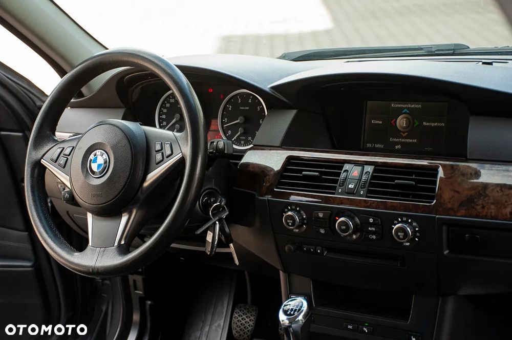 BMW Seria 5 - 22