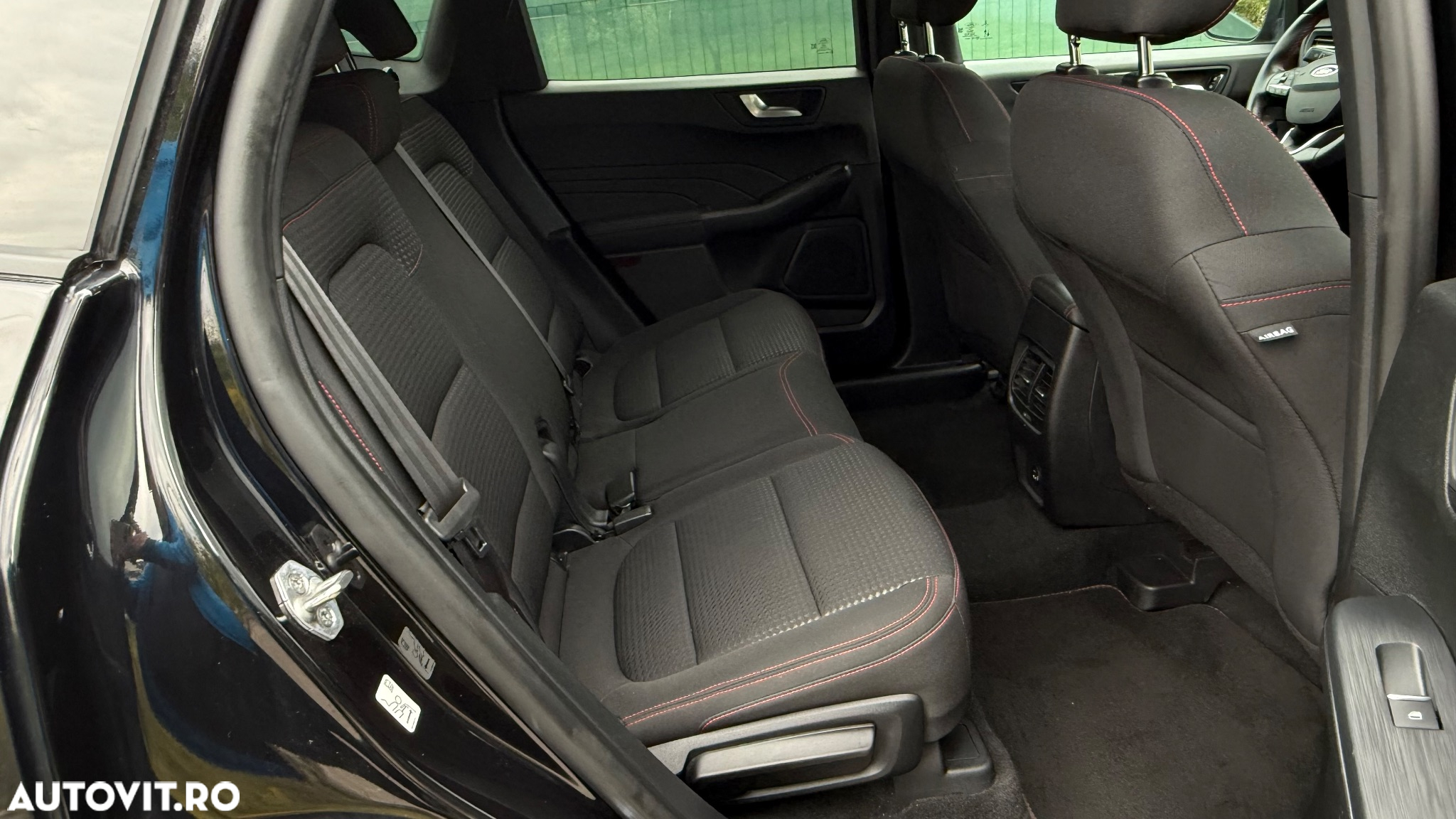 Ford Kuga 2.5 Duratec FHEV ST-LINE - 7