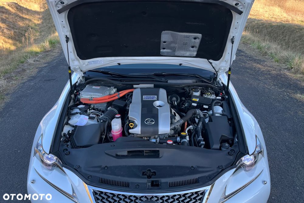 Lexus IS 300h F Sport - 25