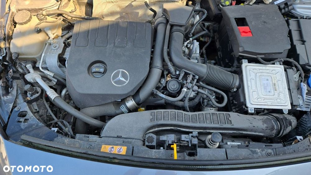 Mercedes-Benz CLA - 27