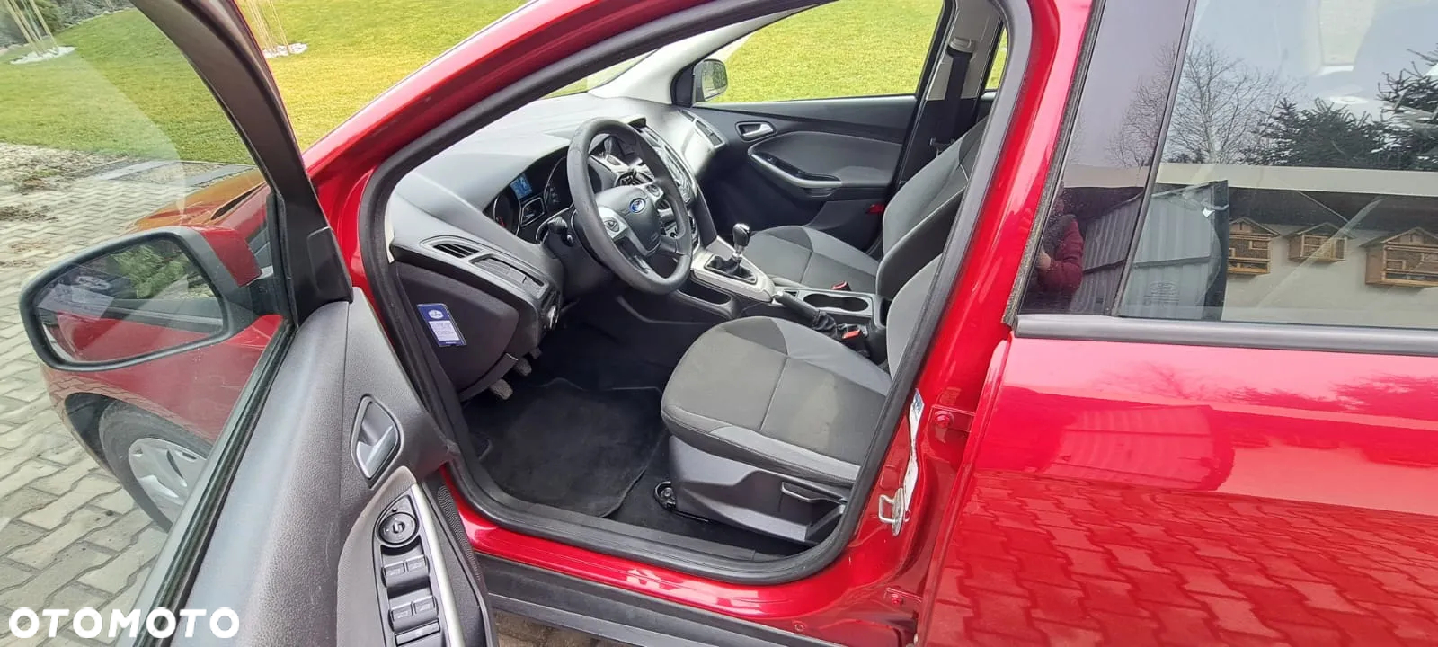 Ford Focus 1.6 TDCi DPF SYNC Edition - 8