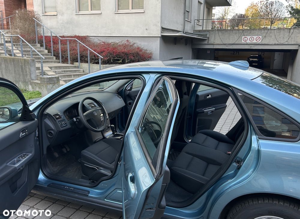 Volvo S40 2008 photo 2