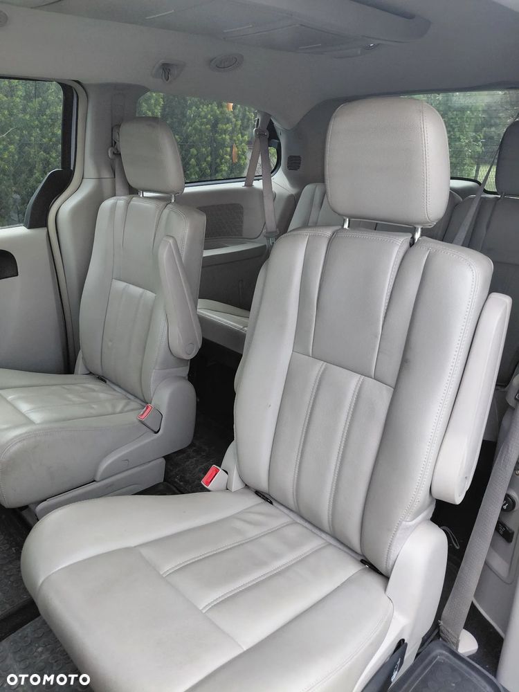 Chrysler Town & Country 3.6 Touring - 15