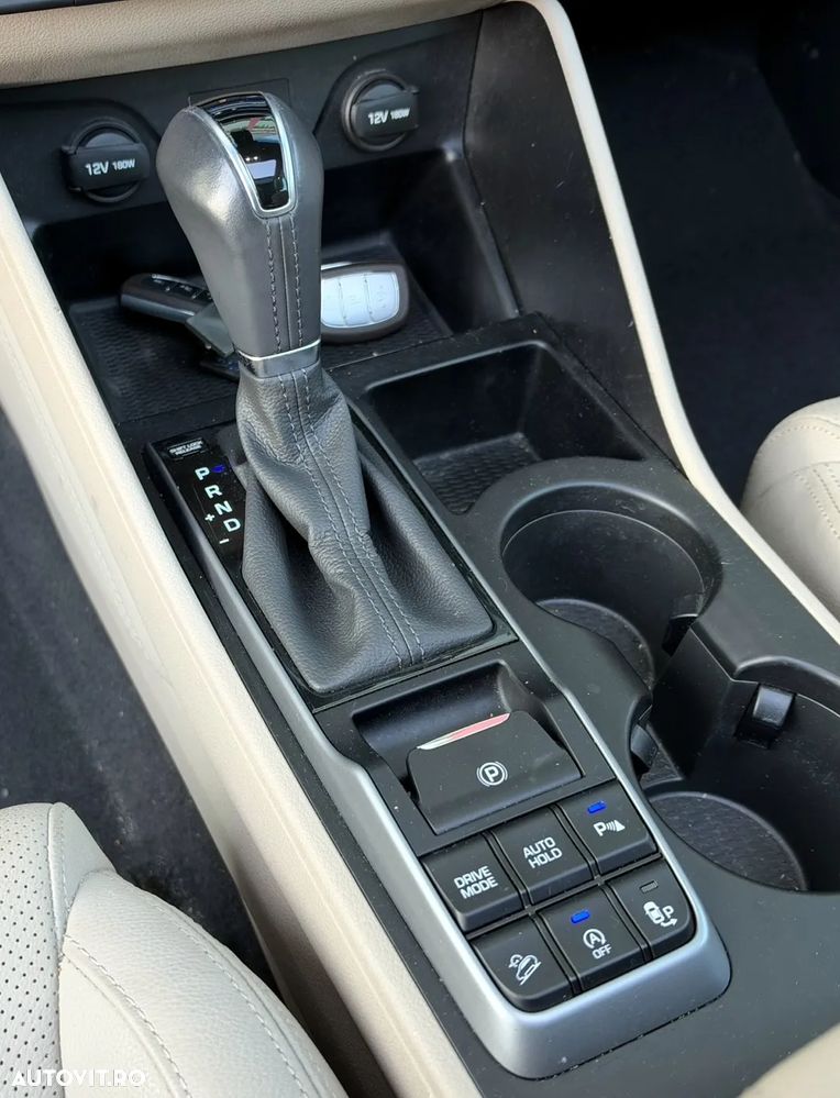 Hyundai Tucson - 13