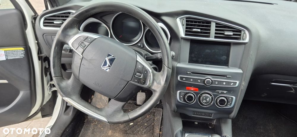 DS Automobiles DS 4 - 24