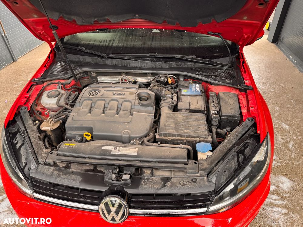 Volkswagen Golf - 11