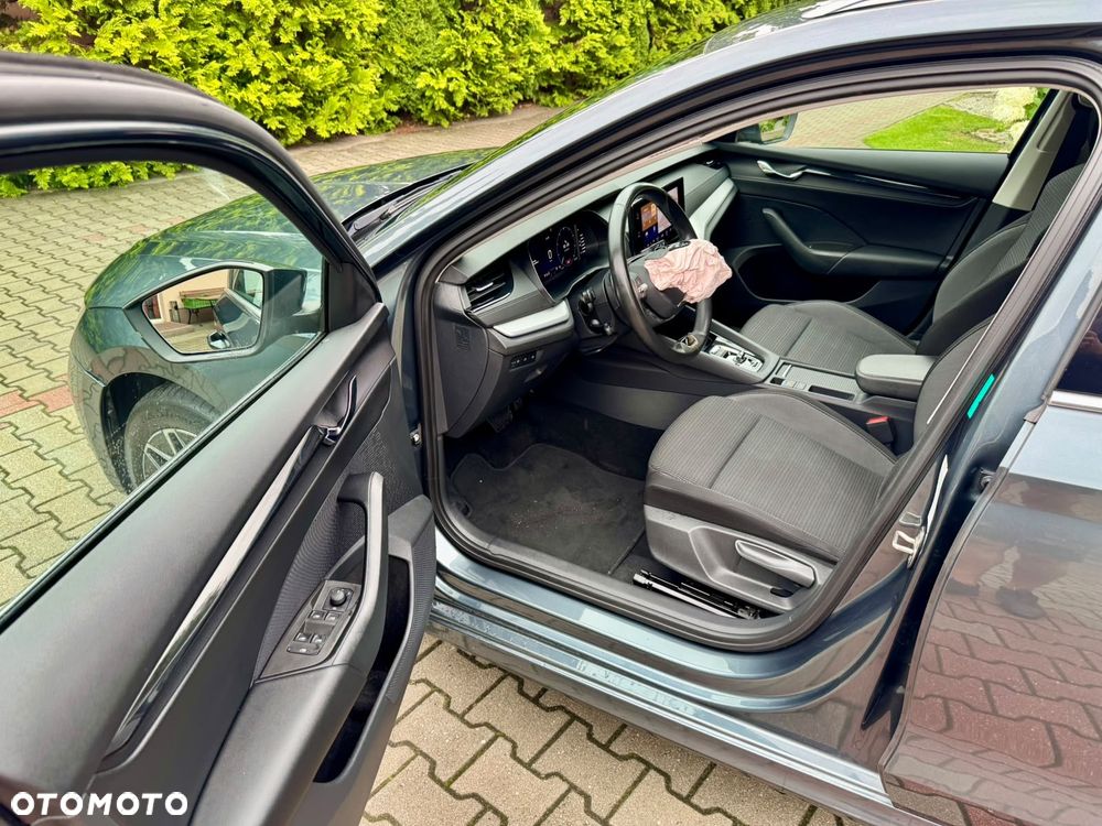 Skoda Octavia 2.0 TDI DSG Style - 8